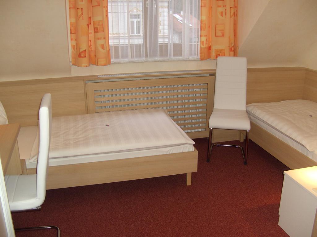 Couette-café Fruehstueckspension Leopold Janu Senftenberg