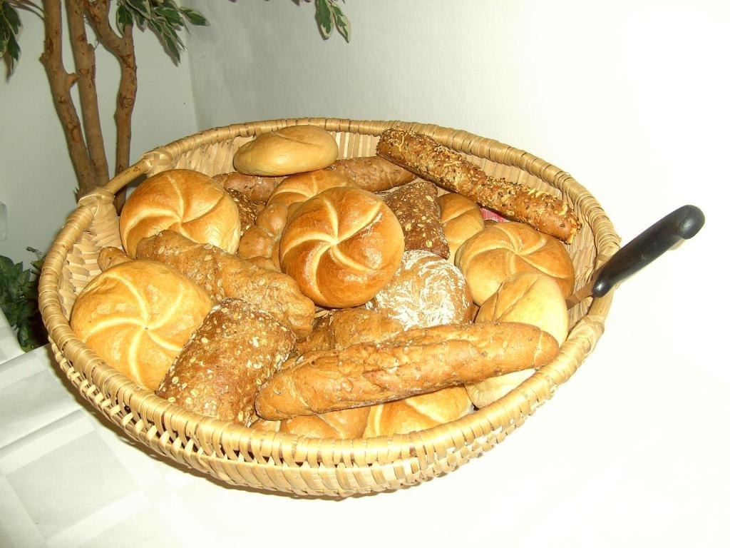 Fruehstueckspension Leopold Janu Couette-café